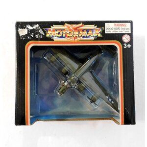 Motormax Famous Fighters B-24 Liberator Model with Stand Die-Cast Metal New